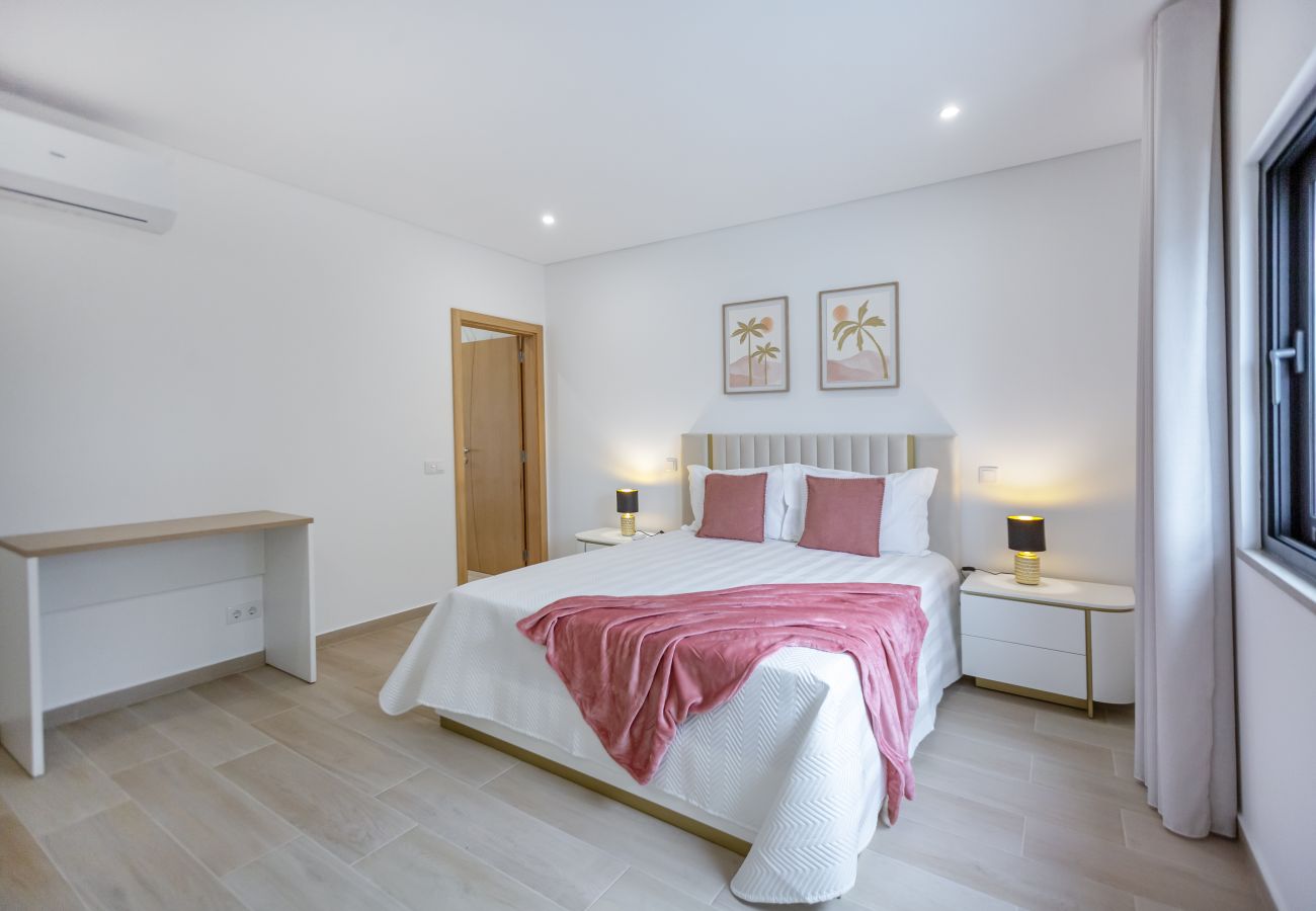 Villa en Boliqueime - Villa Citrus | 4 habitaciones | Nueva | Piscina privada