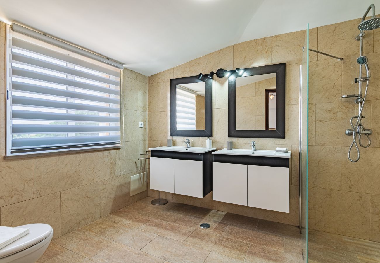 Villa en Carvoeiro - Villa Paraiso | 6 dormitorios | Jacuzzi | Carvoeiro