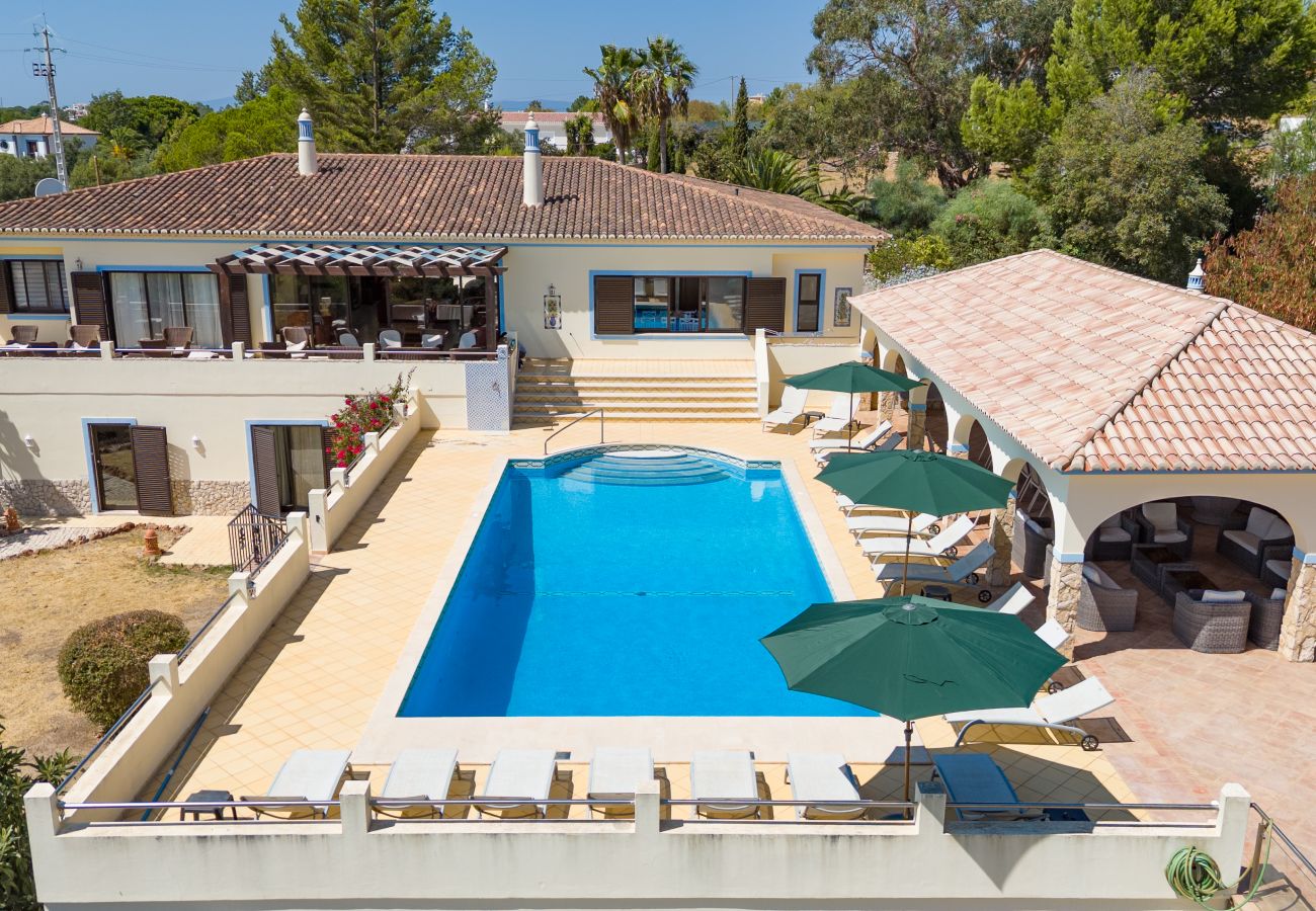Villa en Lagoa - Quinta dos Loendros |  9 dormitorios | Carvoeiro | Jacuzzi