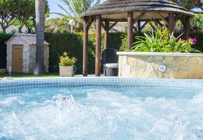 Villa à Vilamoura - Villa Hera | 6 Chambres | Jacuzzi Extérieur et Plus | Vilamoura Villa à Vilamoura - Villa Hera | 6 Chambres | Jacuzzi Extérieur et Plus | Vilamoura