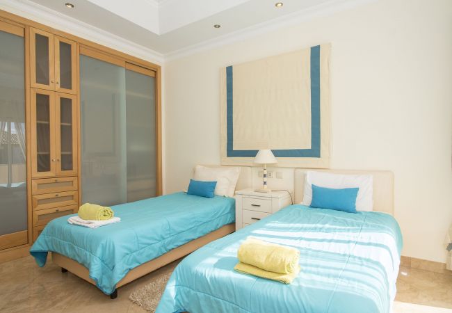 Villa à Vilamoura - Villa Hera | 6 Chambres | Jacuzzi Extérieur et Plus | Vilamoura Villa à Vilamoura - Villa Hera | 6 Chambres | Jacuzzi Extérieur et Plus | Vilamoura