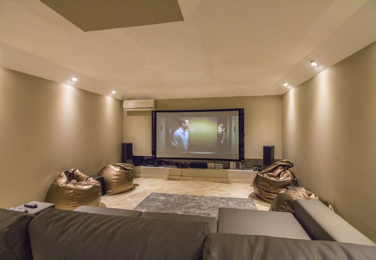 Villa à Vilamoura - Villa Hera | 6 Chambres | Jacuzzi Extérieur et Plus | Vilamoura