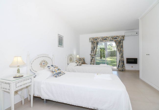 Villa à Vilamoura - Villa Joselina | 4 Chambres | Vue Golf | Vilamoura Villa à Vilamoura - Villa Joselina | 4 Chambres | Vue Golf | Vilamoura