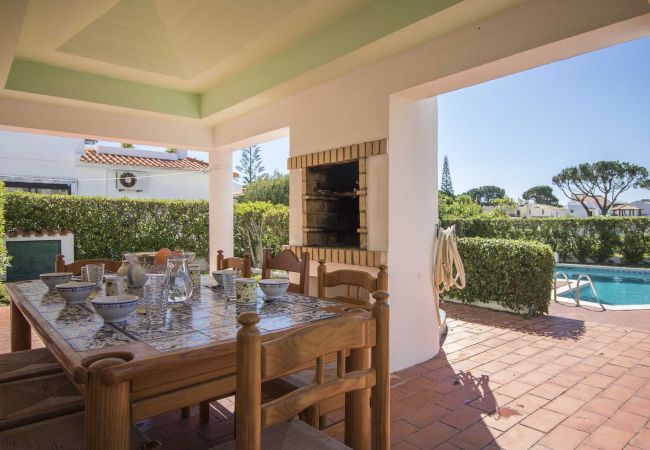 Villa à Vilamoura - Villa Jade | 4 Chambres | Piscine | Old Village | Vilamoura Villa à Vilamoura - Villa Jade | 4 Chambres | Piscine | Old Village | Vilamoura