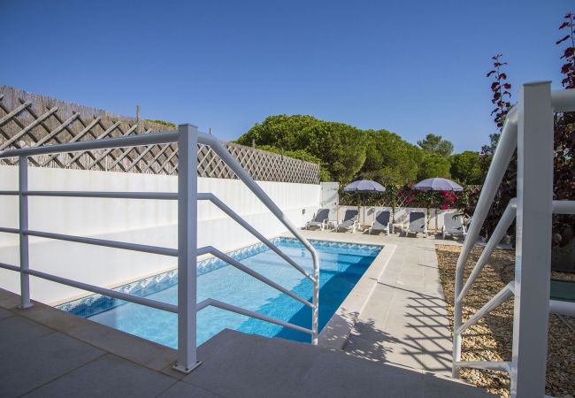 Maison mitoyenne à Almancil - Casa Granada | 4 Chambres | Piscine Privée | Varandas do Lago  Maison mitoyenne à Almancil - Casa Granada | 4 Chambres | Piscine Privée | Varandas do Lago