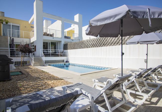 Maison mitoyenne à Almancil - Casa Granada | 4 Chambres | Piscine Privée | Varandas do Lago  Maison mitoyenne à Almancil - Casa Granada | 4 Chambres | Piscine Privée | Varandas do Lago