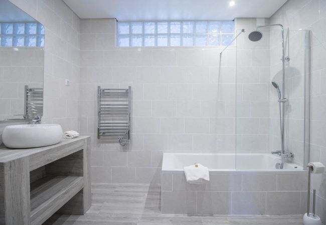 Villa à Vilamoura - Casa Nova | 3 Chambres | Extérieur Spacieux | Vilamoura Villa à Vilamoura - Casa Nova | 3 Chambres | Extérieur Spacieux | Vilamoura
