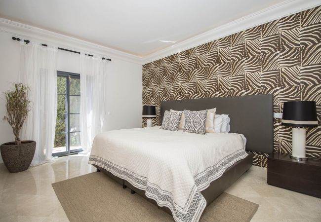 Villa à Almancil - Villa Esmeralda | 5 Chambres | Élégant | Almancil Villa à Almancil - Villa Esmeralda | 5 Chambres | Élégant | Almancil
