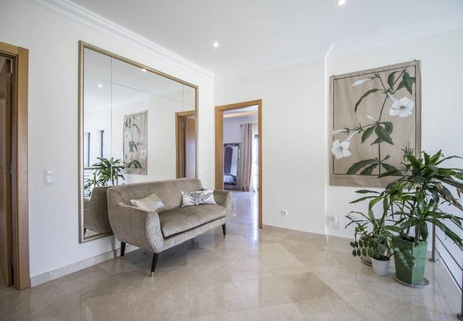 Villa à Almancil - Villa Esmeralda | 5 Chambres | Élégant | Almancil Villa à Almancil - Villa Esmeralda | 5 Chambres | Élégant | Almancil