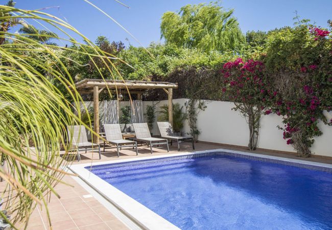Villa à Almancil - Villa Esmeralda | 5 Chambres | Élégant | Almancil Villa à Almancil - Villa Esmeralda | 5 Chambres | Élégant | Almancil