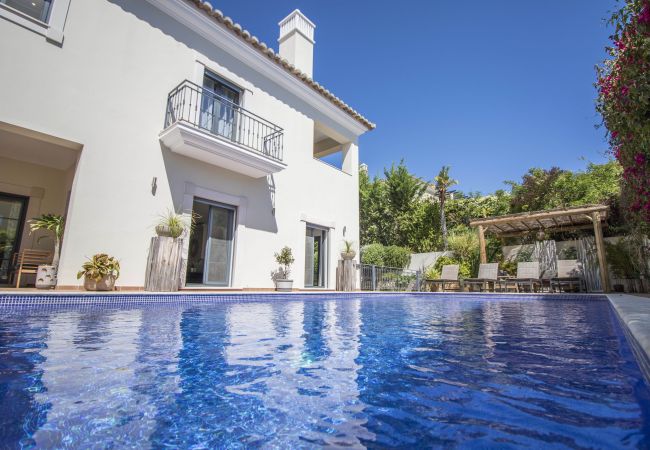 Villa à Almancil - Villa Esmeralda | 5 Chambres | Élégant | Almancil Villa à Almancil - Villa Esmeralda | 5 Chambres | Élégant | Almancil