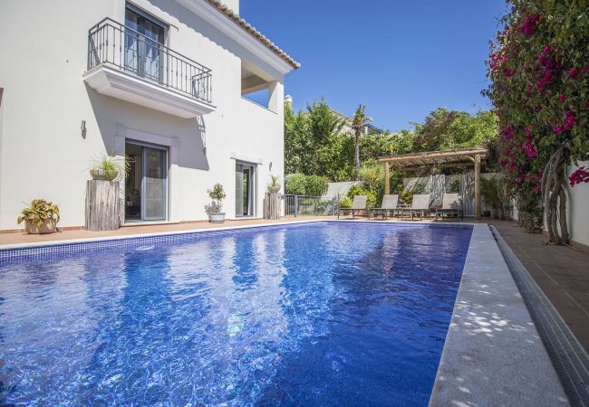 Villa à Almancil - Villa Esmeralda | 5 Chambres | Élégant | Almancil Villa à Almancil - Villa Esmeralda | 5 Chambres | Élégant | Almancil
