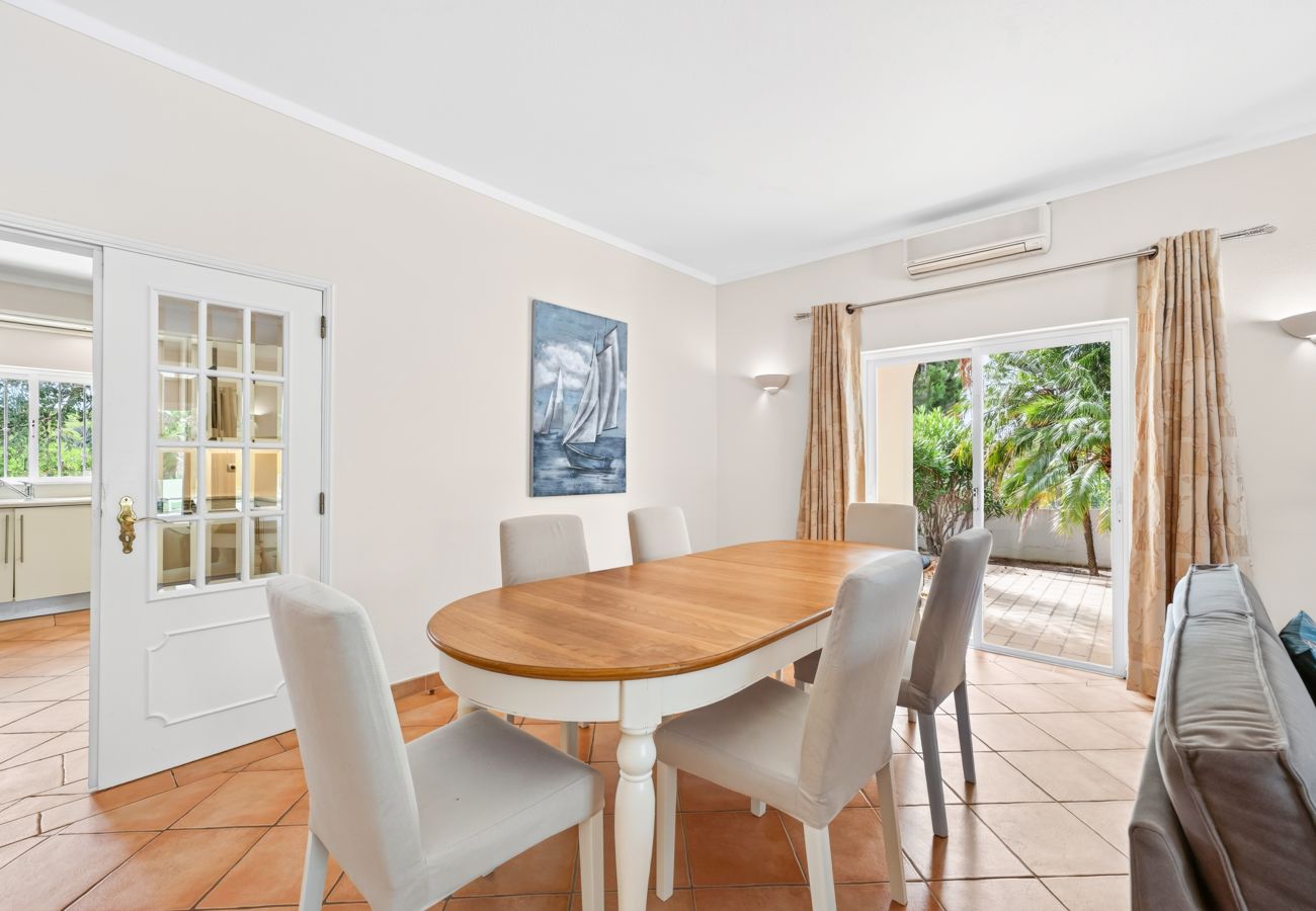 Villa à Almancil - Villa Jasmim | 4 Chambres | Ensoleillé | Almancil