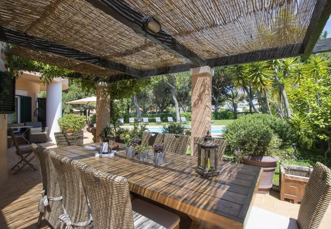Villa à Vilamoura - Villa Rubi | 6 Chambres | Vue sur le Golf | Vilamoura Villa à Vilamoura - Villa Rubi | 6 Chambres | Vue sur le Golf | Vilamoura
