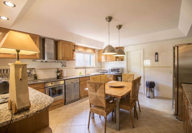 Villa à Vilamoura - Villa Rubi | 6 Chambres | Vue sur le Golf | Vilamoura Villa à Vilamoura - Villa Rubi | 6 Chambres | Vue sur le Golf | Vilamoura