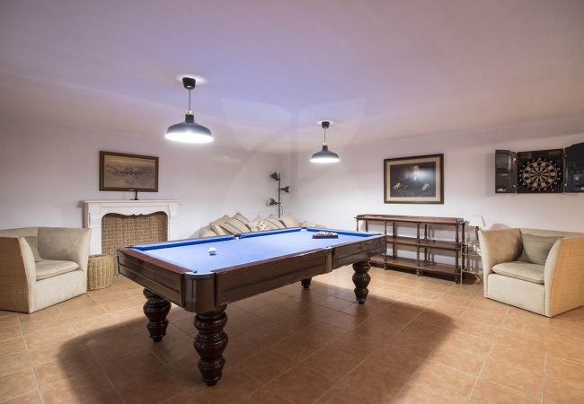 Villa à Vilamoura - Villa Rubi | 6 Chambres | Vue sur le Golf | Vilamoura Villa à Vilamoura - Villa Rubi | 6 Chambres | Vue sur le Golf | Vilamoura
