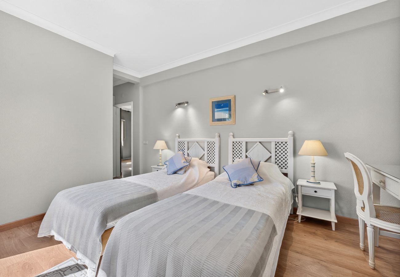 Villa à Vilamoura - Villa Rubi | 6 Chambres | Vue sur le Golf | Vilamoura