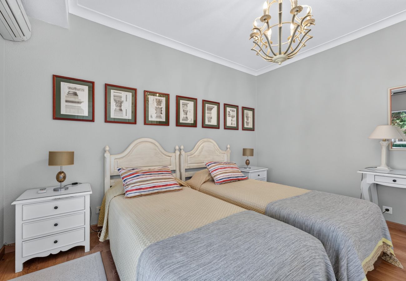 Villa à Vilamoura - Villa Rubi | 6 Chambres | Vue sur le Golf | Vilamoura
