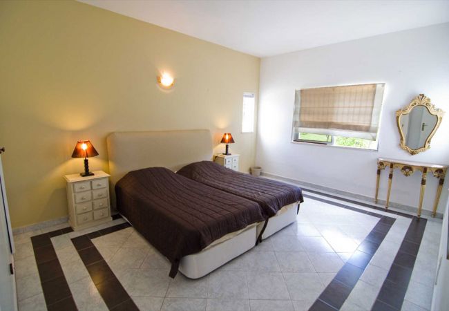 Villa à Albufeira - Villa Jorida | 4 Chambres | Silencieux | Albufeira