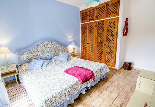 Villa à Loulé - Casa da Avó | 6 Chambres | Maison de Campagne | Almancil Villa à Loulé - Casa da Avó | 6 Chambres | Maison de Campagne | Almancil
