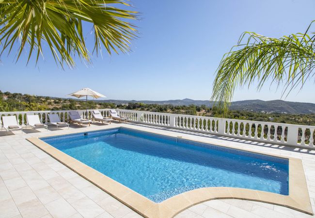 Villa à Faro - Villa Caribe | 5 Chambres | Vue Panoramique | São Brás Villa à Faro - Villa Caribe | 5 Chambres | Vue Panoramique | São Brás