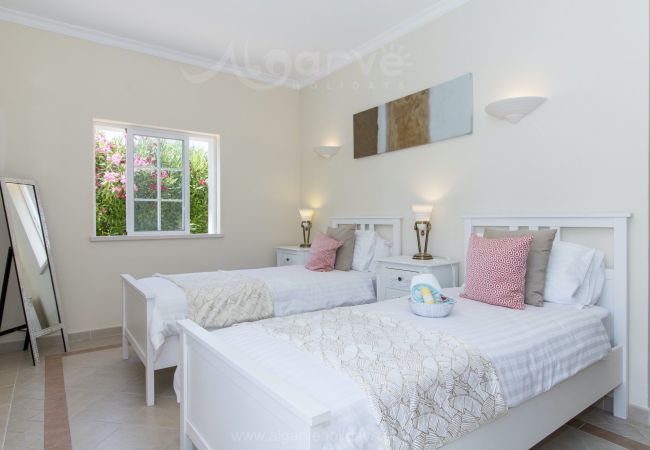 Villa à Vilamoura - Villa Magellan | 4 Chambres | Vue Golf | Vilamoura Villa à Vilamoura - Villa Magellan | 4 Chambres | Vue Golf | Vilamoura