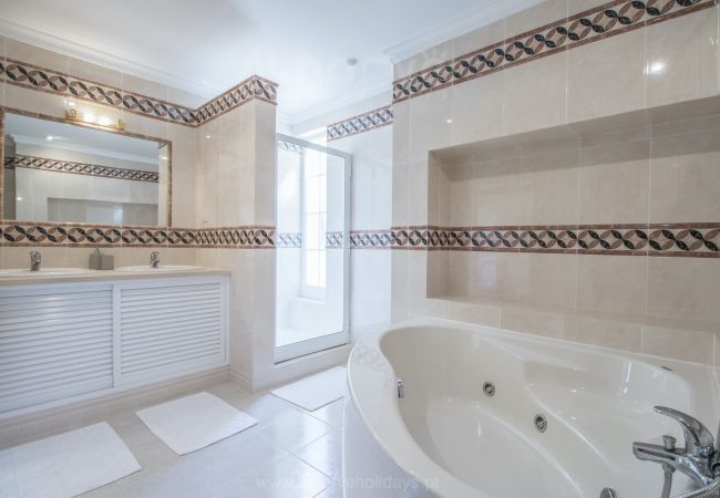 Villa à Vilamoura - Villa Magellan | 4 Chambres | Vue Golf | Vilamoura Villa à Vilamoura - Villa Magellan | 4 Chambres | Vue Golf | Vilamoura