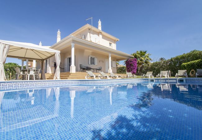 villa à Albufeira - Villa Tulipa | 4 Chambres | Piscine Privée| Albufeira