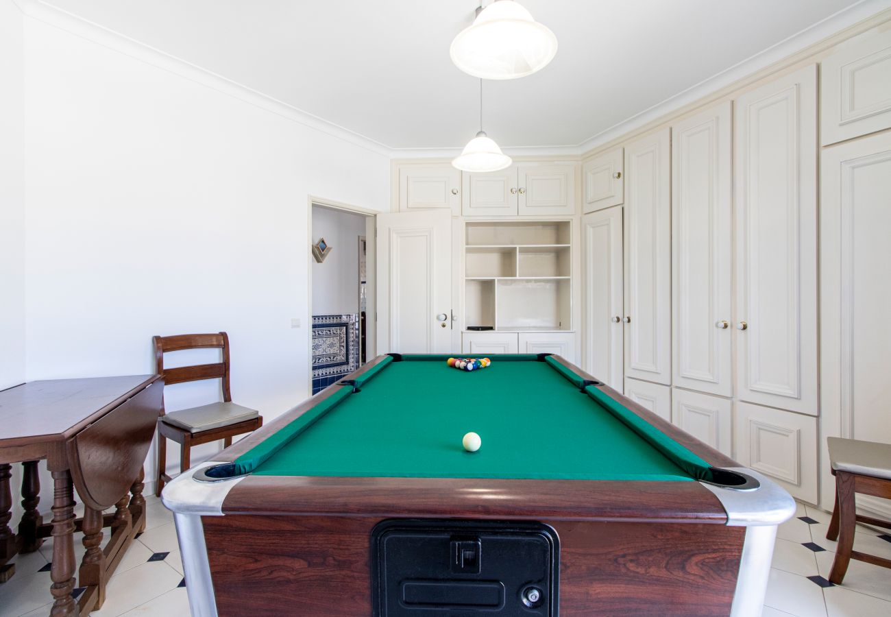 Villa à Galé - Villa Brisa do Mar | 4 Chambres | Proche de la Plage | Galé