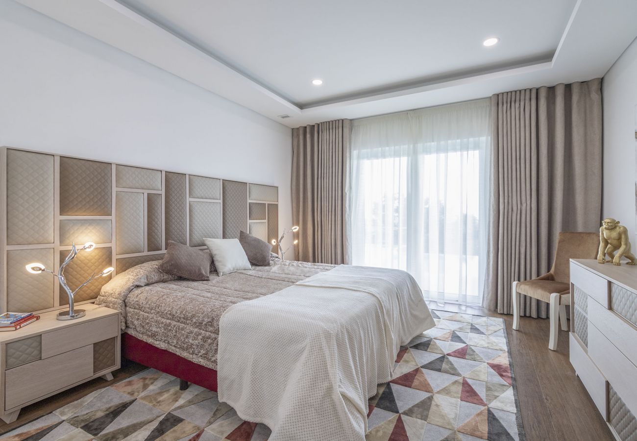 Villa à Almancil - Villa Monroy | 4 Chambres | Moderne | Caliços