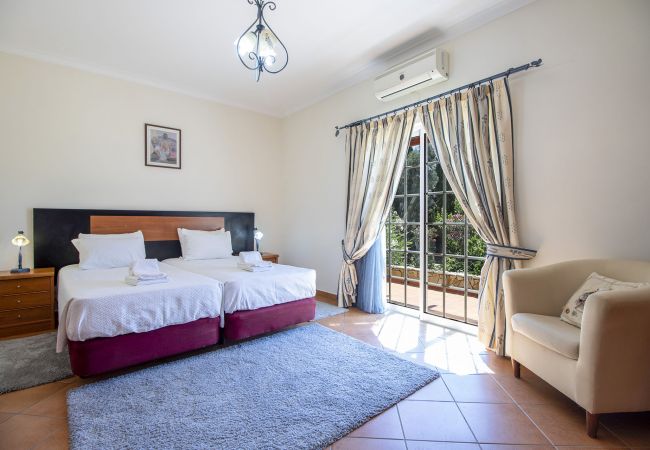 Villa à Loulé - Monte das Palmeiras | 3 Chambres | Calme | Loulé Villa à Loulé - Monte das Palmeiras | 3 Chambres | Calme | Loulé