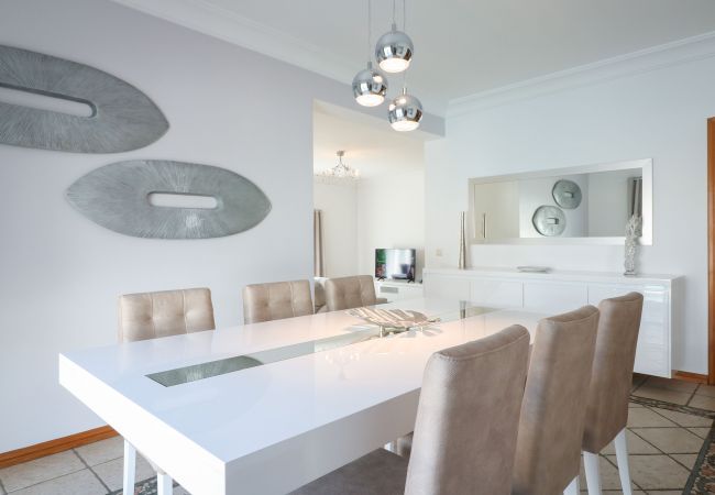 Villa à Albufeira - Villa Alfazema | 5 Chambres | Zone Tranquille | Albufeira Villa à Albufeira - Villa Alfazema | 5 Chambres | Zone Tranquille | Albufeira