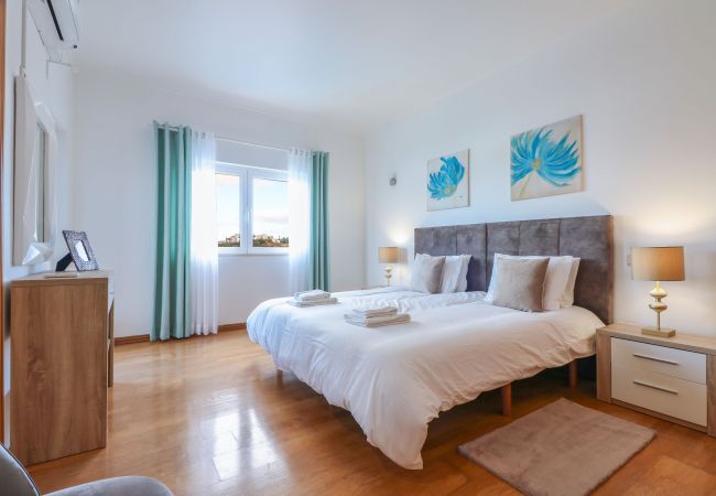 Villa à Albufeira - Villa Alfazema | 5 Chambres | Zone Tranquille | Albufeira Villa à Albufeira - Villa Alfazema | 5 Chambres | Zone Tranquille | Albufeira