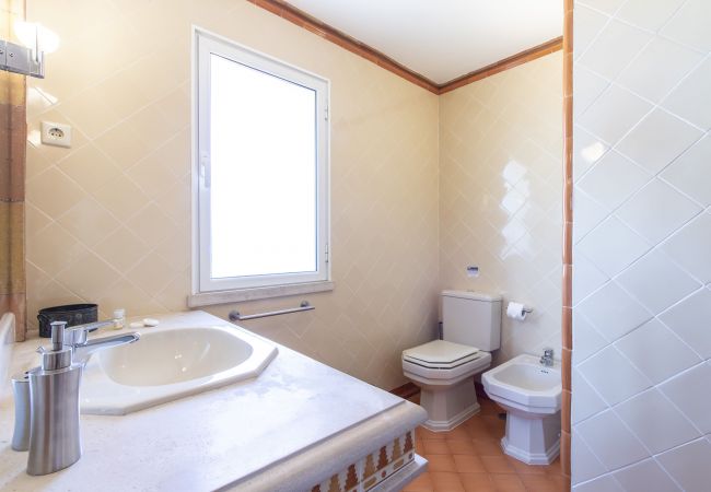 Villa à Albufeira - Quinta Dionysus | 6 Chambres | Propre Vignoble | Albufeira Villa à Albufeira - Quinta Dionysus | 6 Chambres | Propre Vignoble | Albufeira