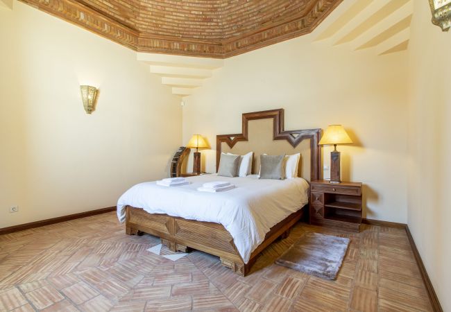 Villa à Albufeira - Quinta Dionysus | 6 Chambres | Propre Vignoble | Albufeira Villa à Albufeira - Quinta Dionysus | 6 Chambres | Propre Vignoble | Albufeira
