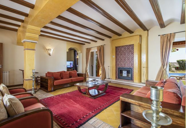 Villa à Albufeira - Quinta Dionysus | 6 Chambres | Propre Vignoble | Albufeira Villa à Albufeira - Quinta Dionysus | 6 Chambres | Propre Vignoble | Albufeira
