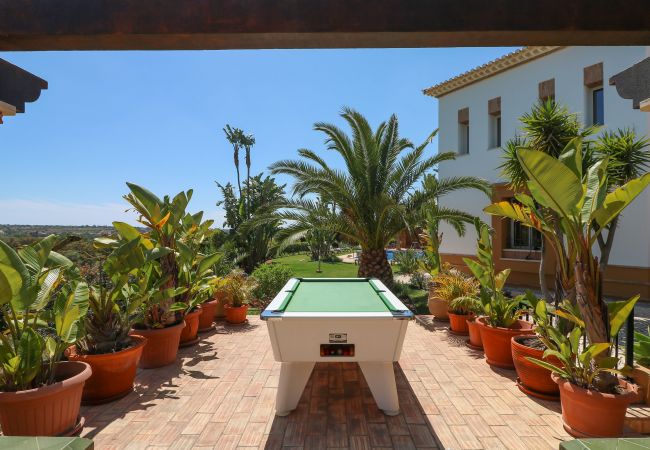 Villa à Albufeira - Quinta Dionysus | 6 Chambres | Propre Vignoble | Albufeira Villa à Albufeira - Quinta Dionysus | 6 Chambres | Propre Vignoble | Albufeira