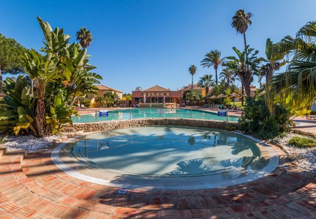 Villa à Lagos - Jardins da Meia Praia | Moradia | Piscina Villa à Lagos - Jardins da Meia Praia | Moradia | Piscina