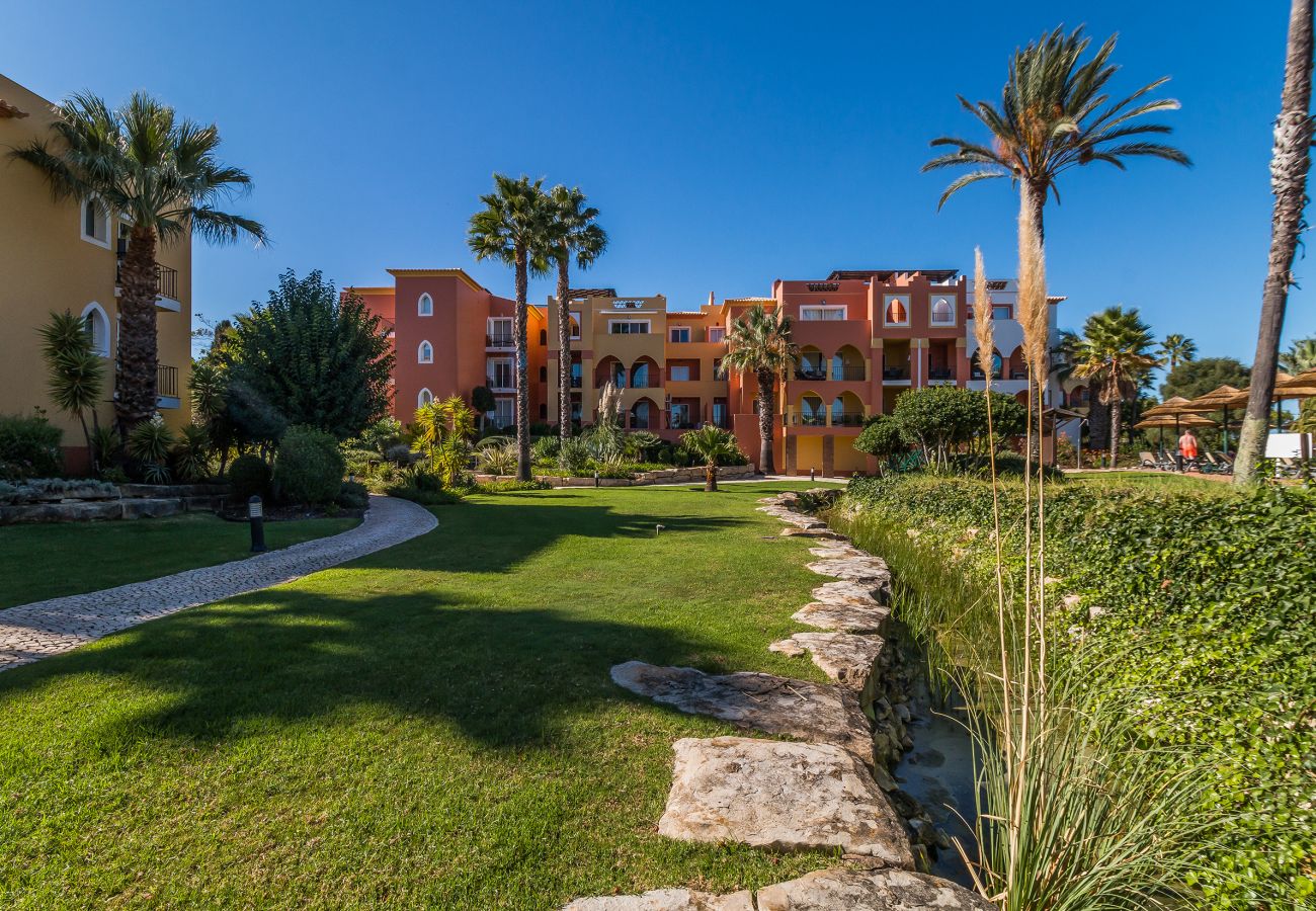 Villa à Lagos - Jardins da Meia Praia | Moradia | Piscina