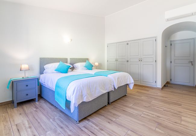 Villa à Lagos - Villa Dean: Private Pool | For Families | AC & WI-FI | Near Golf Course Villa à Lagos - Villa Dean: Private Pool | For Families | AC & WI-FI | Near Golf Course