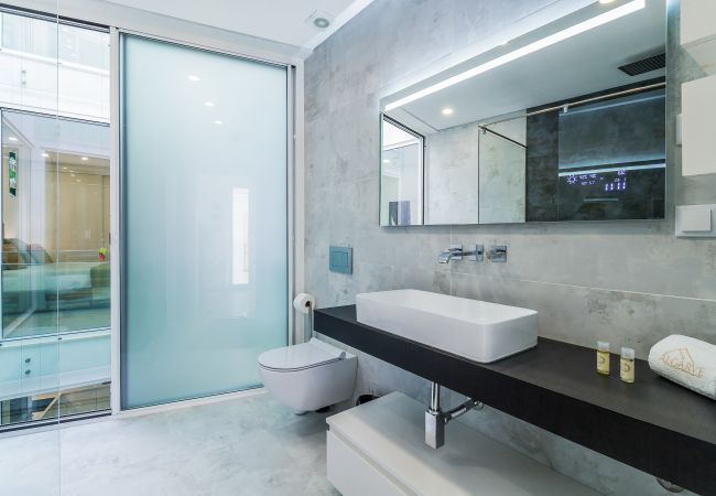 Maison à Lagos - Luxury Villa in Lagos Downtown | Terrace | WIFI Maison à Lagos - Luxury Villa in Lagos Downtown | Terrace | WIFI