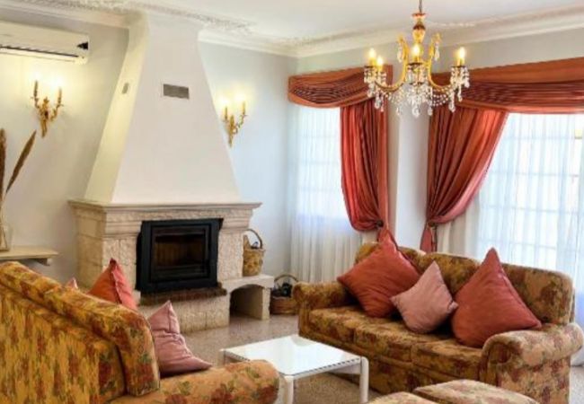 Villa à Faro - Villa Sunshine | 5 Chambres | Ensoleillé | Faro Villa à Faro - Villa Sunshine | 5 Chambres | Ensoleillé | Faro