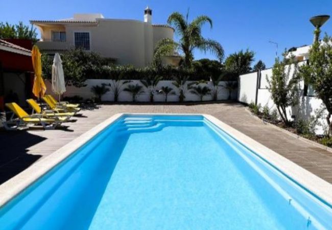 Villa à Faro - Villa Sunshine | 5 Chambres | Ensoleillé | Faro Villa à Faro - Villa Sunshine | 5 Chambres | Ensoleillé | Faro