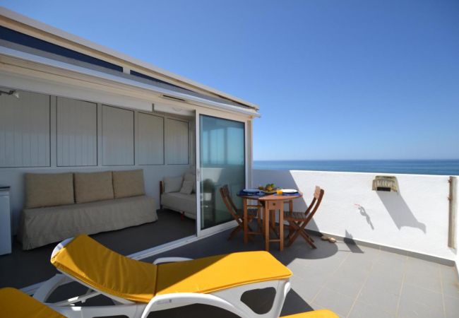 Studio à Faro - Ria Beach Studio | Front de Mer | Praia de Faro  Studio à Faro - Ria Beach Studio | Front de Mer | Praia de Faro