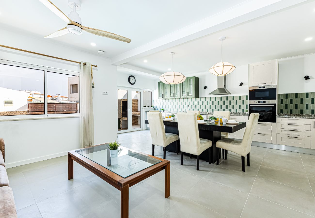 Villa à Lagos - Chilling in Lagos: Location | Pool | BBQ | Friends 