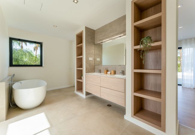 Villa à Vilamoura - Villa Natura | 6 Chambres | Villa Spectaculaire avec Jardin Spacieux | Vilamoura Villa à Vilamoura - Villa Natura | 6 Chambres | Villa Spectaculaire avec Jardin Spacieux | Vilamoura