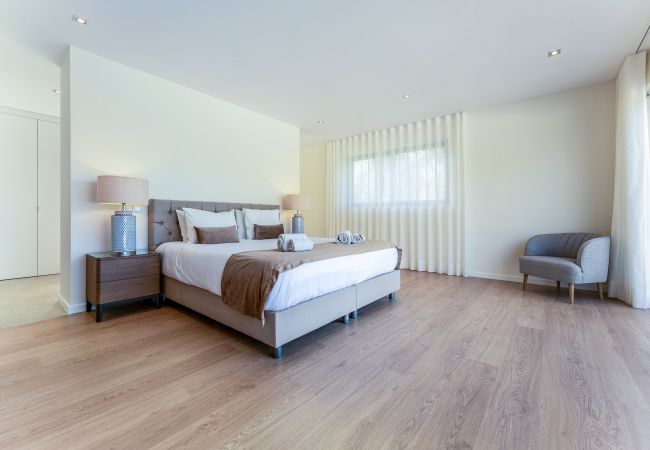Villa à Vilamoura - Villa Natura | 6 Chambres | Villa Spectaculaire avec Jardin Spacieux | Vilamoura Villa à Vilamoura - Villa Natura | 6 Chambres | Villa Spectaculaire avec Jardin Spacieux | Vilamoura