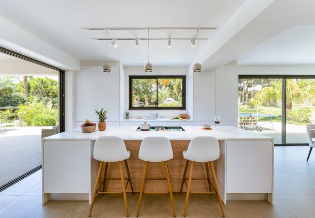 Villa à Vilamoura - Villa Natura | 6 Chambres | Villa Spectaculaire avec Jardin Spacieux | Vilamoura Villa à Vilamoura - Villa Natura | 6 Chambres | Villa Spectaculaire avec Jardin Spacieux | Vilamoura
