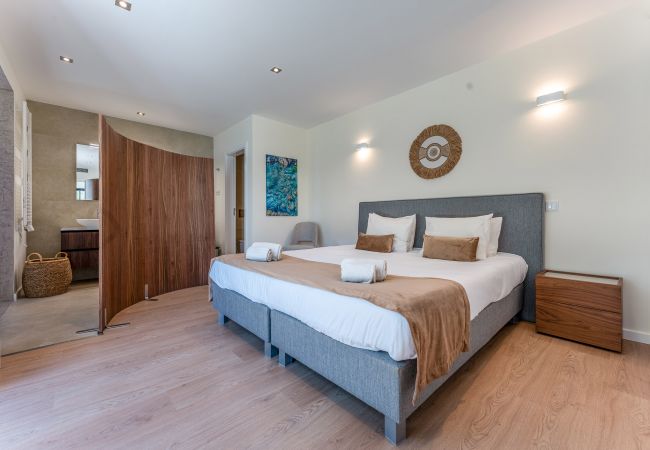 Villa à Vilamoura - Villa Natura | 6 Chambres | Villa Spectaculaire avec Jardin Spacieux | Vilamoura Villa à Vilamoura - Villa Natura | 6 Chambres | Villa Spectaculaire avec Jardin Spacieux | Vilamoura