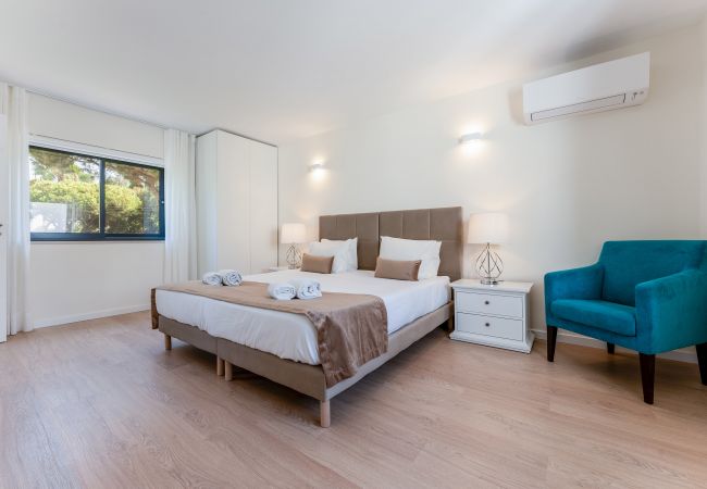 Villa à Vilamoura - Villa Natura | 6 Chambres | Villa Spectaculaire avec Jardin Spacieux | Vilamoura Villa à Vilamoura - Villa Natura | 6 Chambres | Villa Spectaculaire avec Jardin Spacieux | Vilamoura